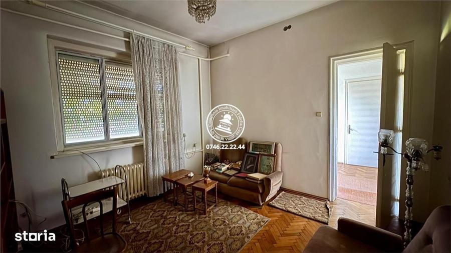 Casă cu 4 camere în Ultracentral