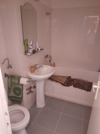 Apartament cu 2 camere semidecomandat în Exterior Vest