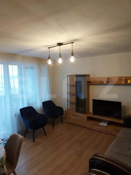 Apartament cu 3 camere decomandat, mobilat în Pandurilor