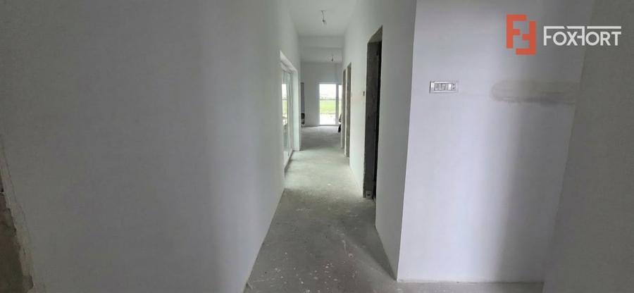 Duplex cu 4 camere cu Teren 330 Mp în Săcălaz