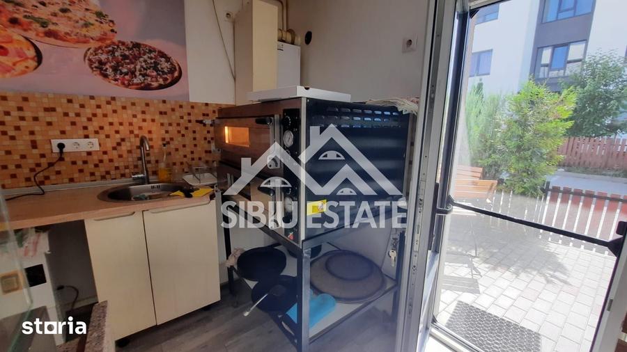 Spațiu comercial, de 34 mp, în Central