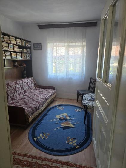Casă individuală cu 4 camere cu Teren 2100 Mp în Radovanu