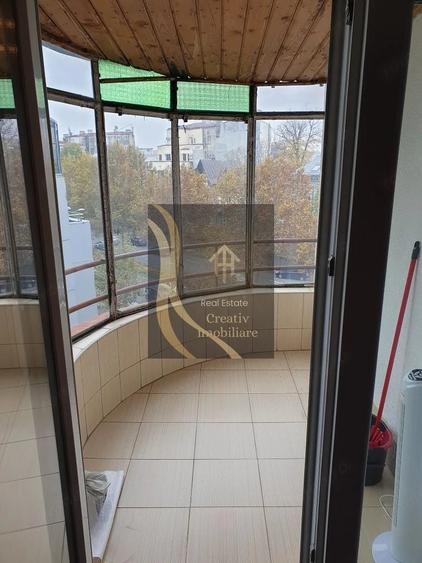 De vanzare apartament 2 camere - 3