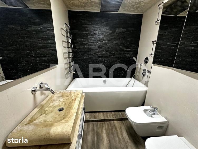 Apartament cu 4 camere decomandat în Ștrand