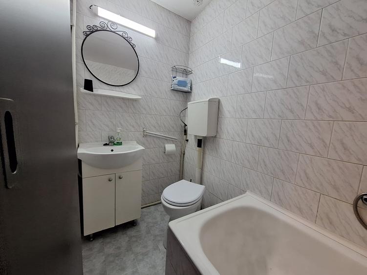 Garsonieră decomandată, mobilată în Ultracentral