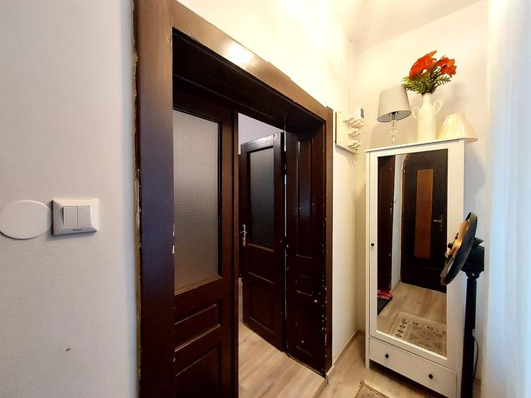 Casă individuală cu 6 camere cu Teren 2160 Mp în Simeria