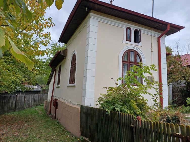 Casă cu 3 camere în Central