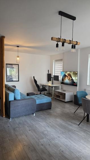 Apartament cu 2 camere semidecomandat în Florești