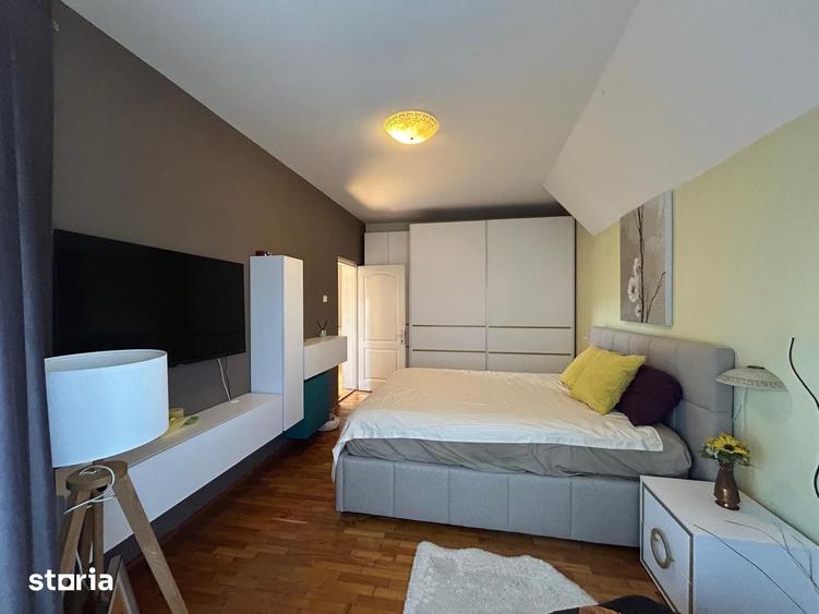 Casă cu 5 camere cu Teren 400 Mp în Trivale