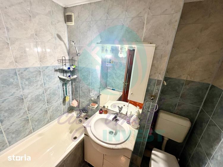 Apartament cu 4 camere decomandat, mobilat în Decebal
