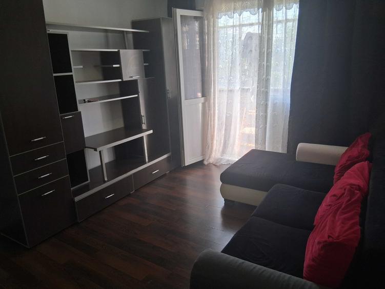 Apartament cu 2 camere decomandat în Brâncoveanu