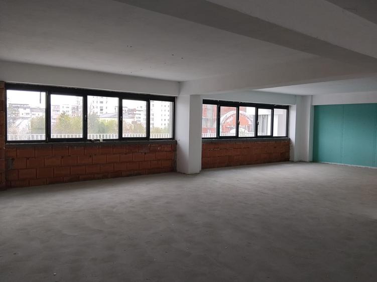 Spațiu comercial, de 74 mp, în Păcurari