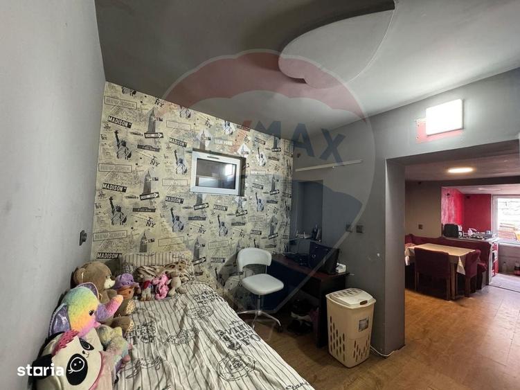 Casă cu 4 camere cu Teren 450 Mp în Șega