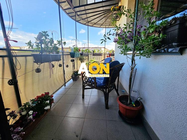Apartament cu 3 camere decomandat, mobilat în Cetate
