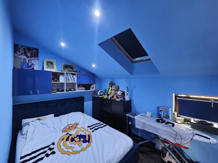 Casă individuală cu 6 camere cu Piscina în Freidorf