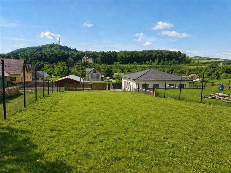 Teren Construcții intravilan de 769 mp, în Periferie