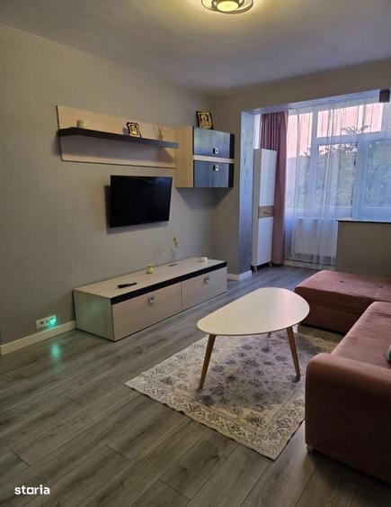 Apartament cu 2 camere decomandat, mobilat în Tomis III