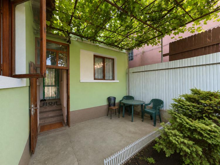 Casă individuală cu 5 camere cu Canalizare în Ovidiu