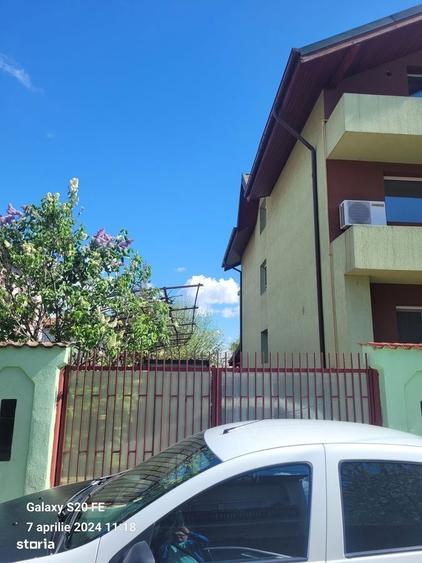 Casă cu 6 camere cu Teren 511 Mp în Central