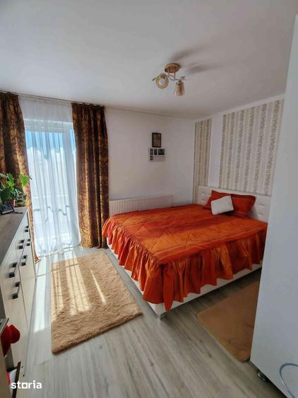 Casă cu 5 camere cu Teren 227 Mp în Sânpetru