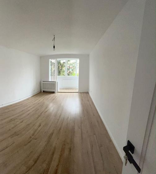 Apartament cu 2 camere decomandat în Astra