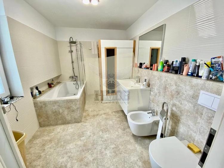 Casă cu 4 camere cu Teren 450 Mp în Sub Arini
