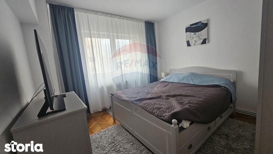Apartament cu 3 camere decomandat, mobilat în Valea Cetății