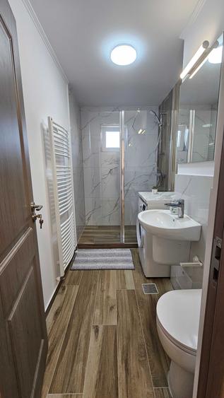 Apartament cu 2 camere semidecomandat în Gojdu