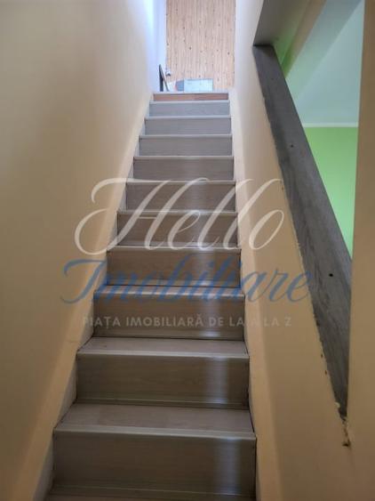Apartament cu 3 camere semidecomandat, mobilat în Florești
