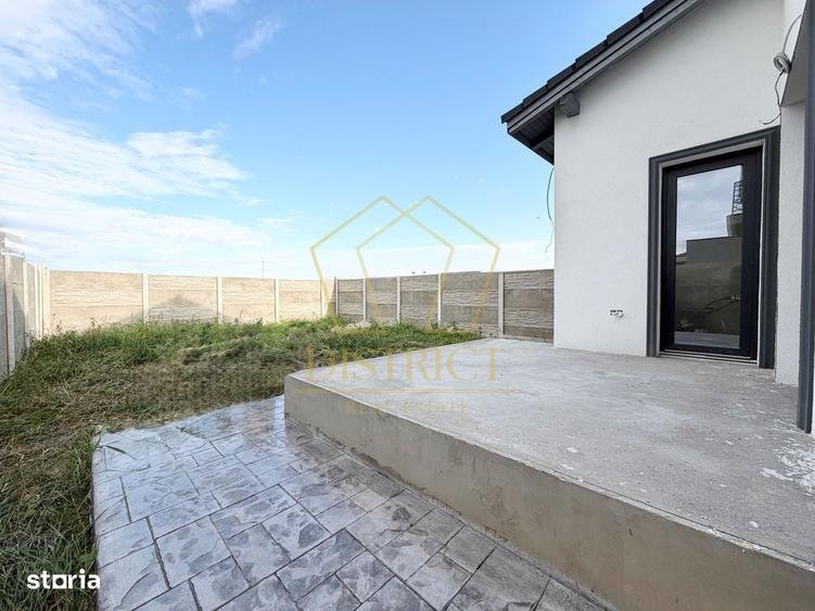 Casă cu 4 camere în Giroc