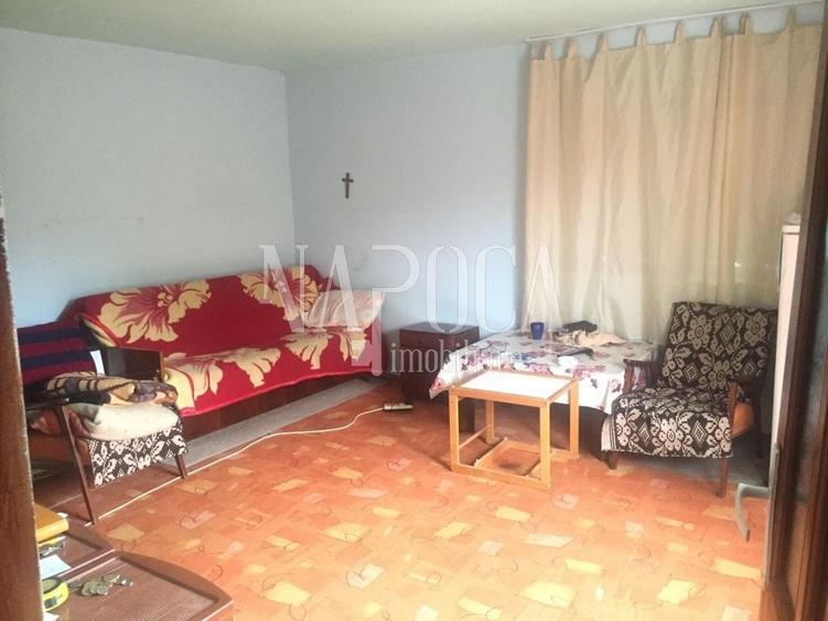 Casă individuală cu 6 camere cu Canalizare în Iris