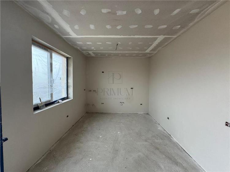 Duplex cu 3 camere cu Teren 320 Mp în Moșnița Nouă