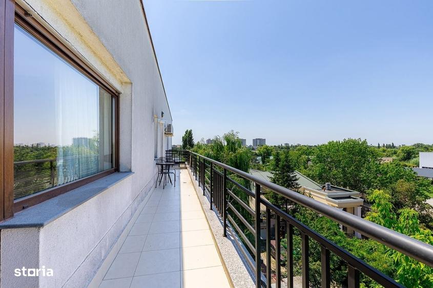 Apartament cu 3 camere decomandat în Băneasa