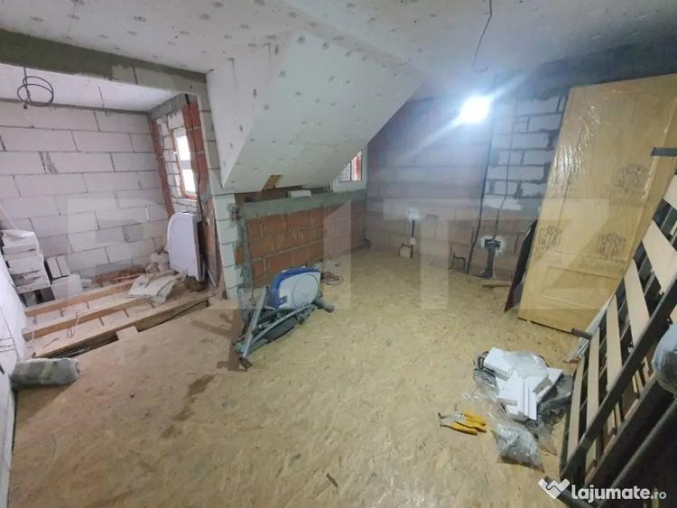 Casă cu 4 camere cu Teren 1500 Mp în Central