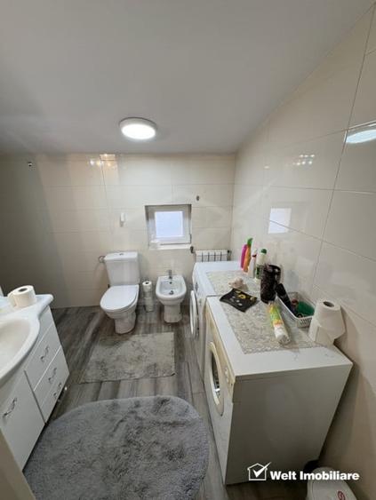 Casă cu 5 camere cu Canalizare în Central