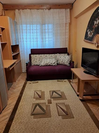 Apartament cu 4 camere decomandat în Traian