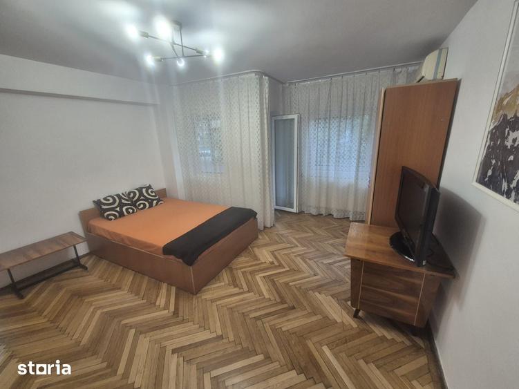 Drumul Sarii Liceul Ion Barbu 13 Septembrie garsoniera cu balcon - 10