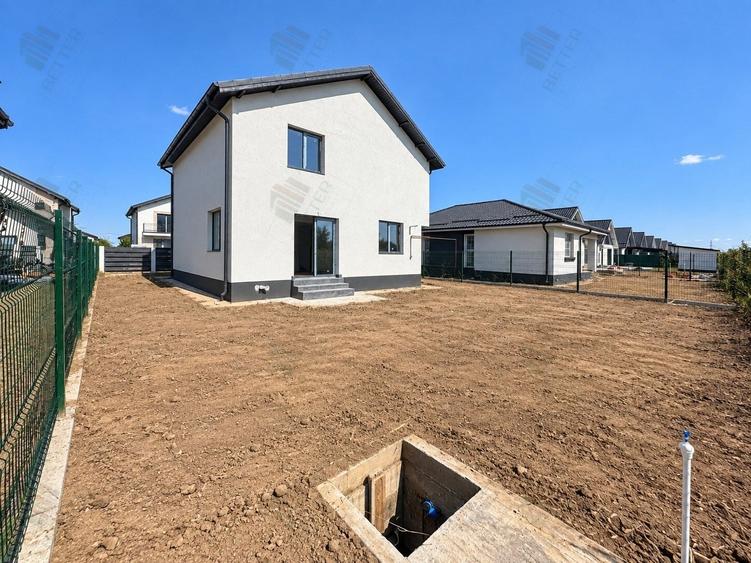 Casă individuală cu 4 camere cu Teren 350 Mp în Berceni