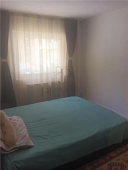 Apartament cu 3 camere decomandat în Dorobanților