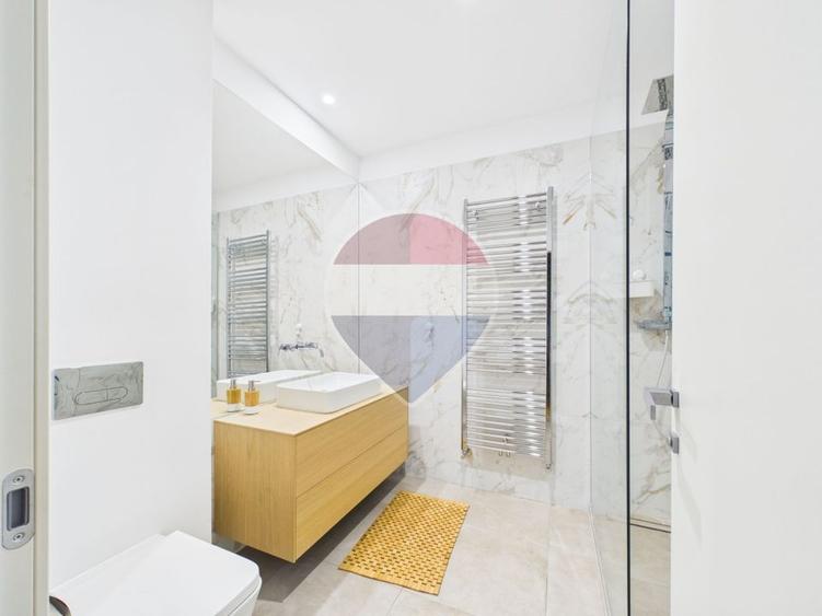 Apartament cu 4 camere decomandat, mobilat în Herăstrău