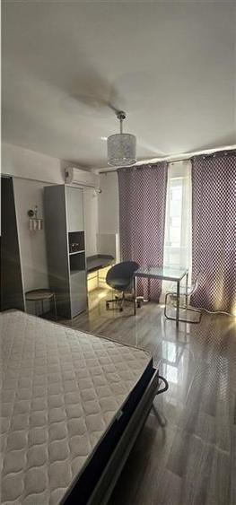 Apartament cu 2 camere decomandat, mobilat în Universitate
