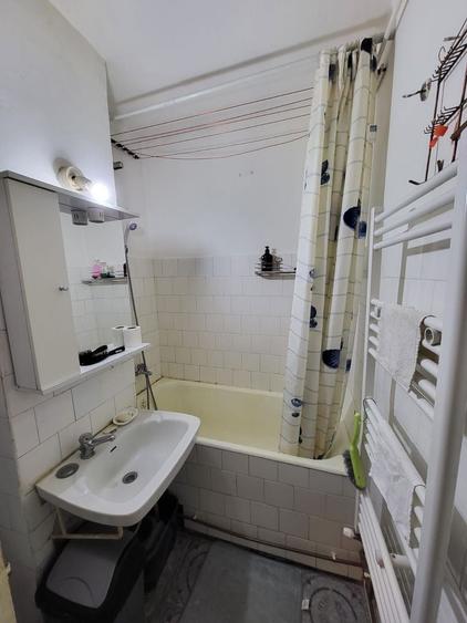 Garsonieră decomandată, mobilată în Medicină