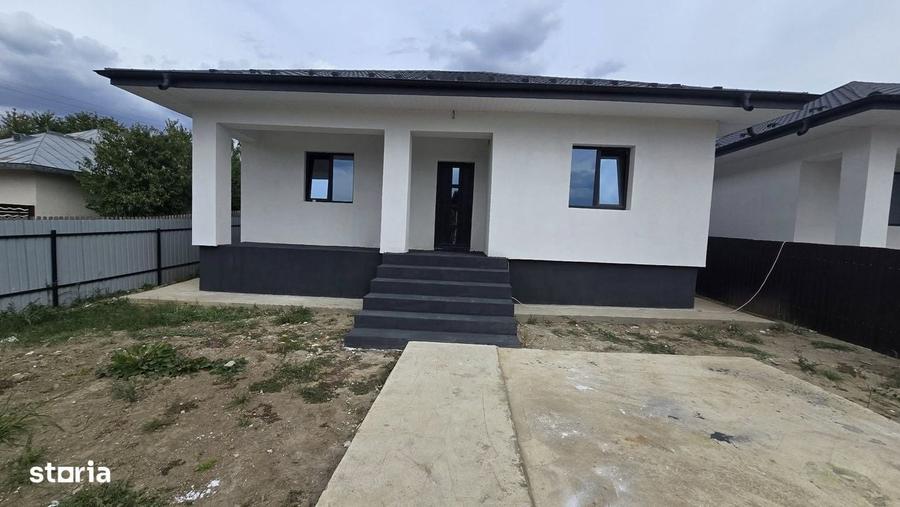 Casă cu 3 camere cu Teren 420 Mp în Holboca