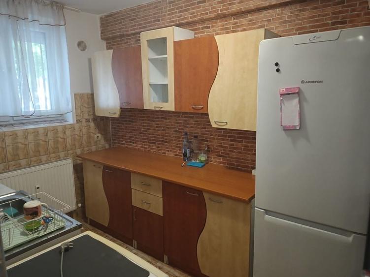 Apartament cu 2 camere decomandat în Exterior Vest