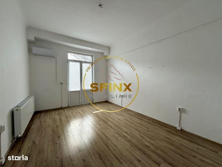 Apartament cu 3 camere în Romană