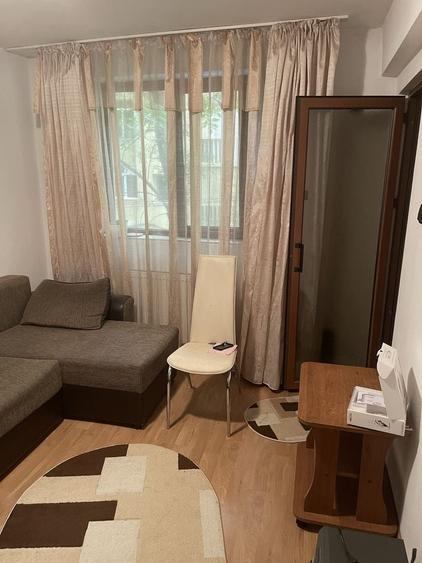 Apartament cu 2 camere semidecomandat în Exterior Vest