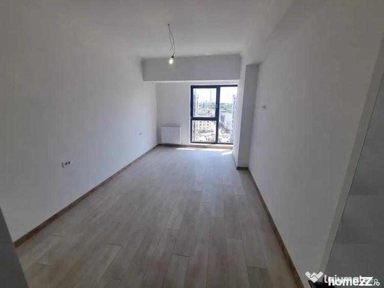 Apartament cu 3 camere decomandat în Energia
