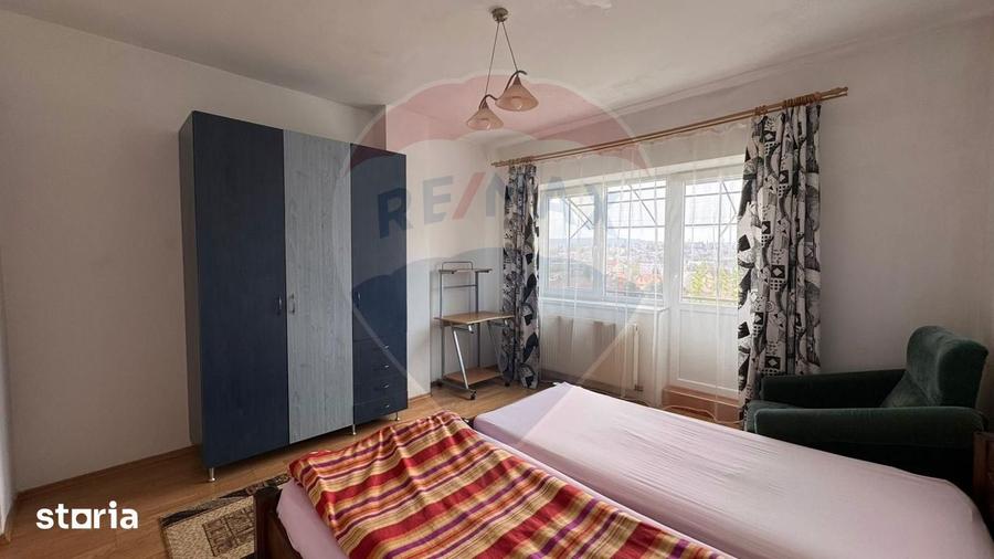Apartament cu 3 camere semidecomandat, mobilat în Dâmbul Rotund