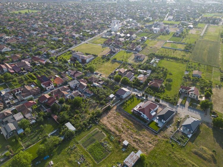 Teren intravilan 1336 mp in Gradi?te, Arad - 9