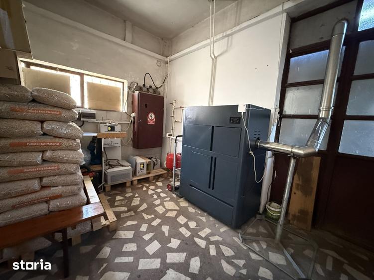 Casă cu 5 camere cu Teren 900 Mp în Central